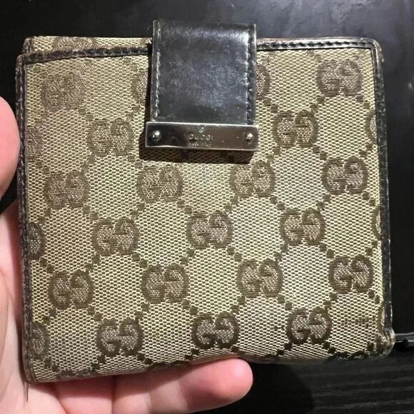 GUCCI W Hook Wallet GG Canvas Beige Canvas x Leather Authentic USED - Picture 1 of 9